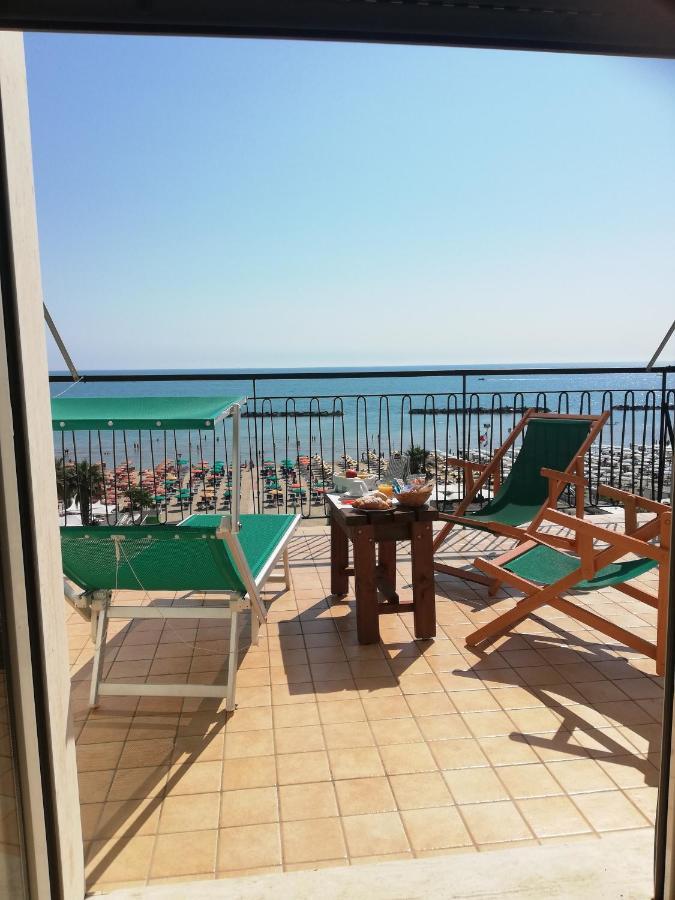 B&B Attico Mare San Benedetto del Tronto Exterior foto